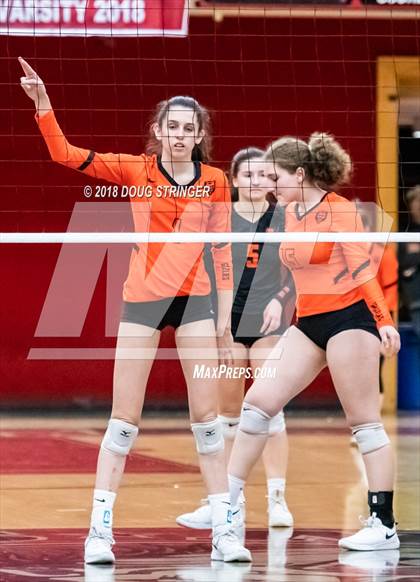 Thumbnail 2 in California vs. James Logan (NCS Div 1 Semi-Final Playoffs) photogallery.
