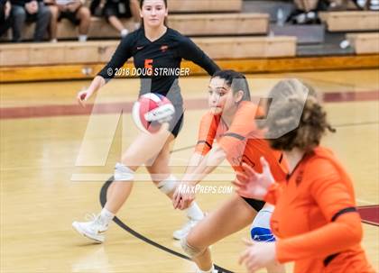 Thumbnail 3 in California vs. James Logan (NCS Div 1 Semi-Final Playoffs) photogallery.