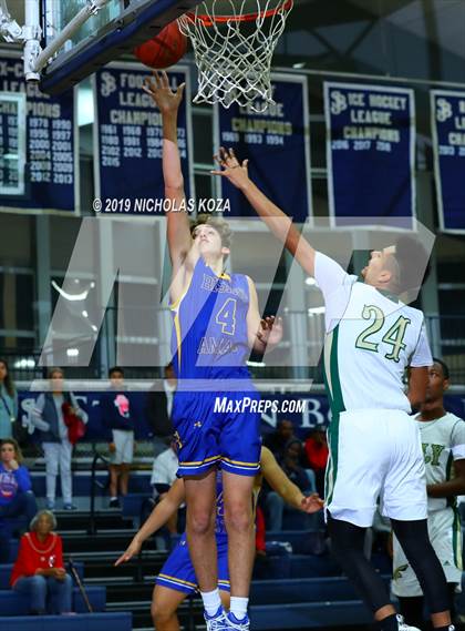 Thumbnail 3 in Long Beach Poly vs. Bishop Amat (St. John Bosco-Gahr Classic) photogallery.