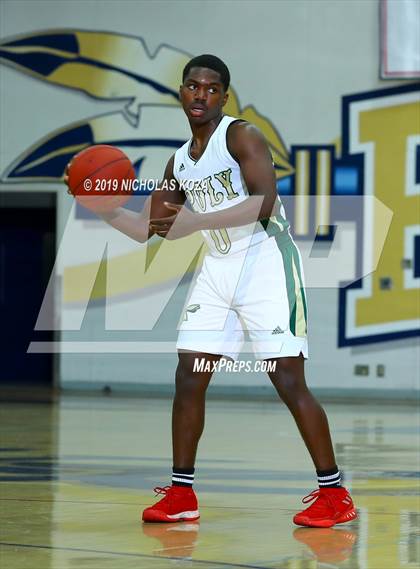 Thumbnail 1 in Long Beach Poly vs. Bishop Amat (St. John Bosco-Gahr Classic) photogallery.
