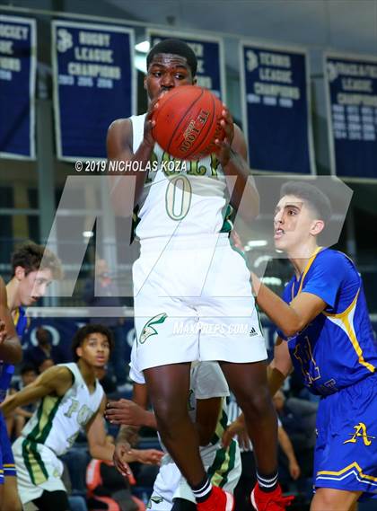 Thumbnail 2 in Long Beach Poly vs. Bishop Amat (St. John Bosco-Gahr Classic) photogallery.