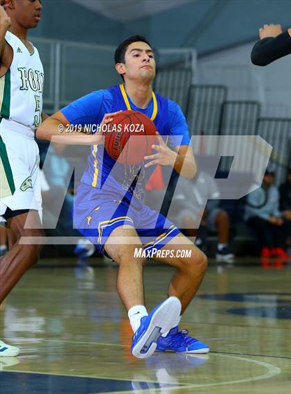 Thumbnail 1 in Long Beach Poly vs. Bishop Amat (St. John Bosco-Gahr Classic) photogallery.