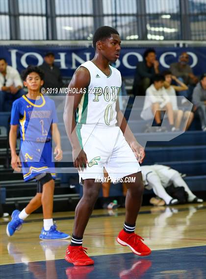 Thumbnail 2 in Long Beach Poly vs. Bishop Amat (St. John Bosco-Gahr Classic) photogallery.