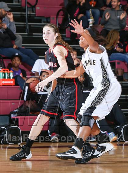 Thumbnail 3 in Cleburne vs. Martin (Fantasy of Lights Tournament) photogallery.