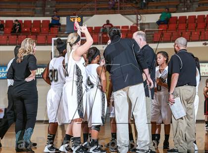 Thumbnail 3 in Cleburne vs. Martin (Fantasy of Lights Tournament) photogallery.