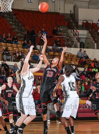 Thumbnail 3 in Cleburne vs. Martin (Fantasy of Lights Tournament) photogallery.