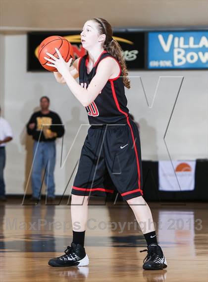 Thumbnail 1 in Cleburne vs. Martin (Fantasy of Lights Tournament) photogallery.