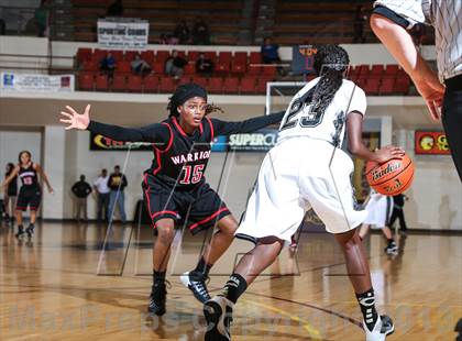 Thumbnail 1 in Cleburne vs. Martin (Fantasy of Lights Tournament) photogallery.