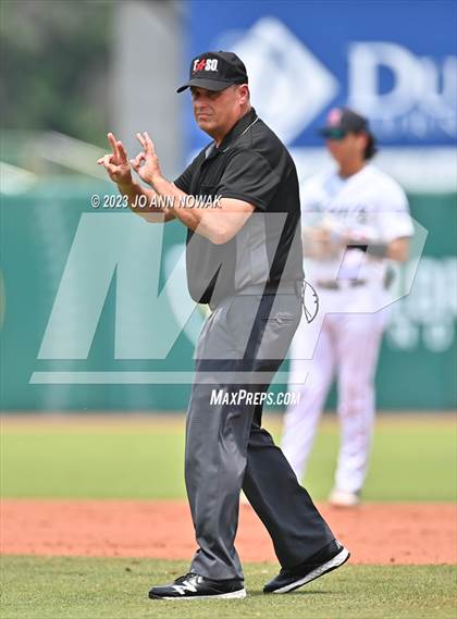 Thumbnail 3 in Cypress Woods vs. Rockwall-Heath (UIL 6A Region 2 Semifinal - Game 3) photogallery.