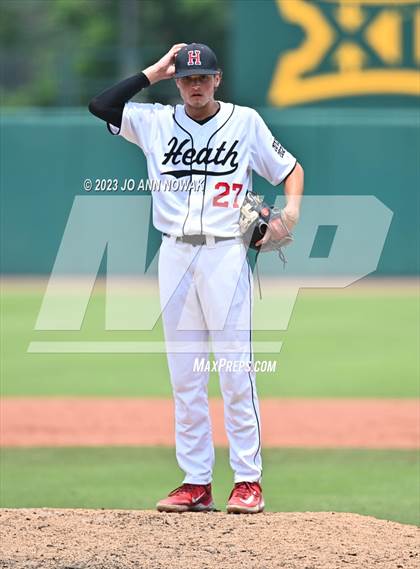 Thumbnail 2 in Cypress Woods vs. Rockwall-Heath (UIL 6A Region 2 Semifinal - Game 3) photogallery.