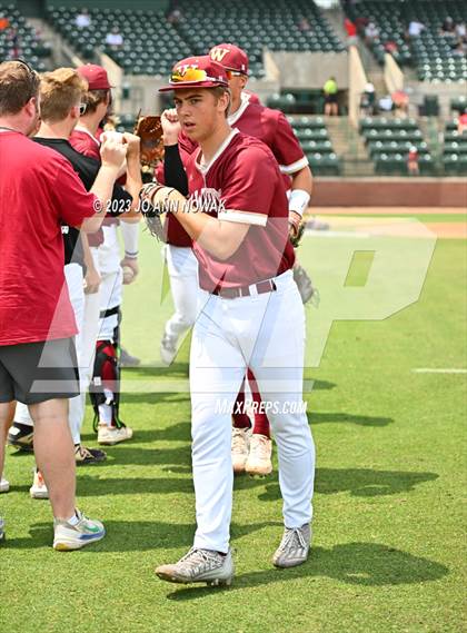 Thumbnail 2 in Cypress Woods vs. Rockwall-Heath (UIL 6A Region 2 Semifinal - Game 3) photogallery.