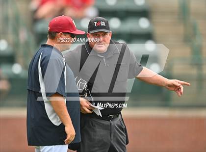 Thumbnail 2 in Cypress Woods vs. Rockwall-Heath (UIL 6A Region 2 Semifinal - Game 3) photogallery.