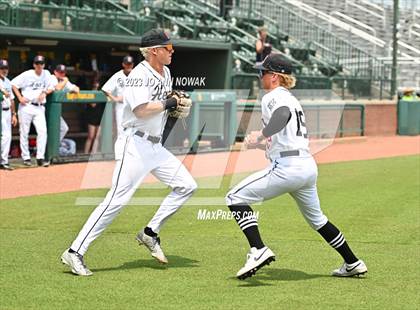 Thumbnail 3 in Cypress Woods vs. Rockwall-Heath (UIL 6A Region 2 Semifinal - Game 3) photogallery.