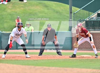 Thumbnail 2 in Cypress Woods vs. Rockwall-Heath (UIL 6A Region 2 Semifinal - Game 3) photogallery.