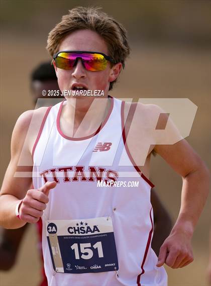 Thumbnail 1 in CHSAA 3A Cross Country Final photogallery.