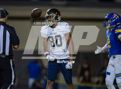 Thumbnail 1 in Notre Dame (SO) @ Bishop Amat photogallery.