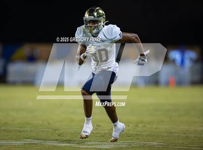 Thumbnail 2 in Notre Dame (SO) @ Bishop Amat photogallery.