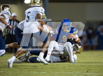Thumbnail 3 in Notre Dame (SO) @ Bishop Amat photogallery.