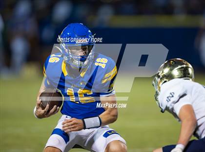 Thumbnail 1 in Notre Dame (SO) @ Bishop Amat photogallery.