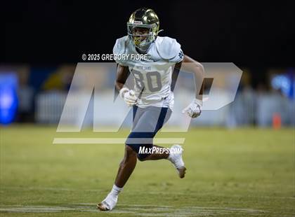 Thumbnail 3 in Notre Dame (SO) @ Bishop Amat photogallery.
