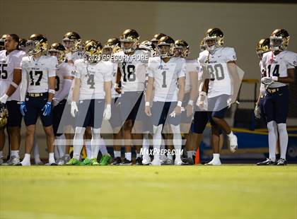 Thumbnail 2 in Notre Dame (SO) @ Bishop Amat photogallery.