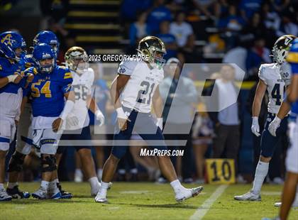 Thumbnail 3 in Notre Dame (SO) @ Bishop Amat photogallery.
