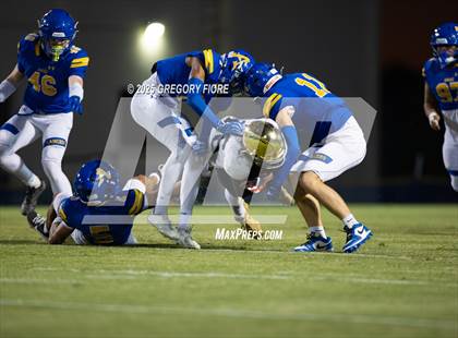 Thumbnail 2 in Notre Dame (SO) @ Bishop Amat photogallery.