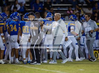 Thumbnail 2 in Notre Dame (SO) @ Bishop Amat photogallery.