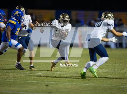 Thumbnail 1 in Notre Dame (SO) @ Bishop Amat photogallery.