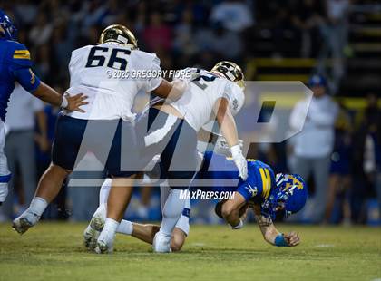 Thumbnail 2 in Notre Dame (SO) @ Bishop Amat photogallery.