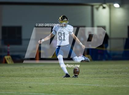 Thumbnail 3 in Notre Dame (SO) @ Bishop Amat photogallery.