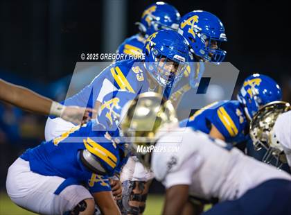 Thumbnail 1 in Notre Dame (SO) @ Bishop Amat photogallery.