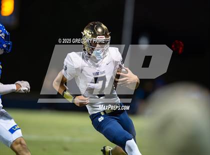 Thumbnail 3 in Notre Dame (SO) @ Bishop Amat photogallery.