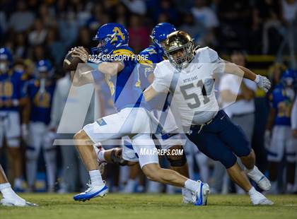 Thumbnail 2 in Notre Dame (SO) @ Bishop Amat photogallery.