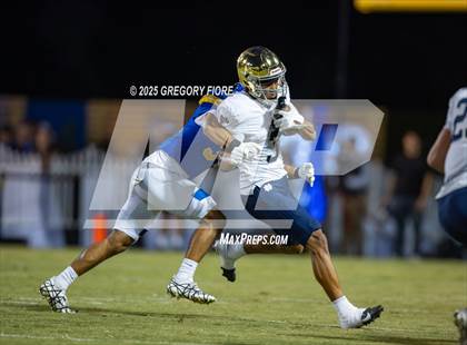 Thumbnail 2 in Notre Dame (SO) @ Bishop Amat photogallery.