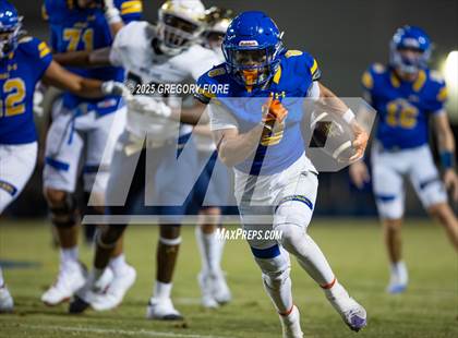 Thumbnail 2 in Notre Dame (SO) @ Bishop Amat photogallery.