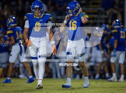 Thumbnail 2 in Notre Dame (SO) @ Bishop Amat photogallery.