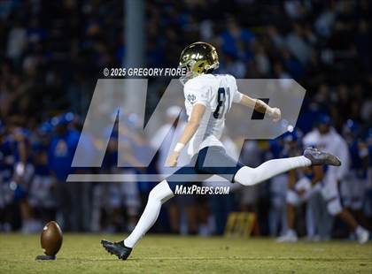 Thumbnail 1 in Notre Dame (SO) @ Bishop Amat photogallery.