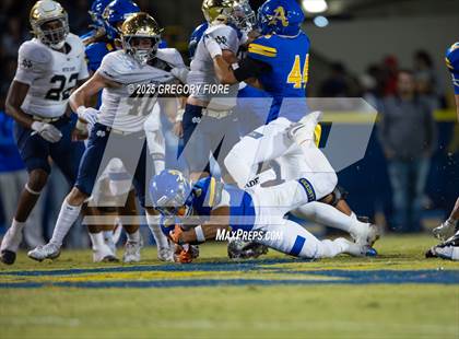 Thumbnail 2 in Notre Dame (SO) @ Bishop Amat photogallery.