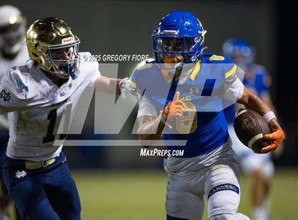 Thumbnail 3 in Notre Dame (SO) @ Bishop Amat photogallery.