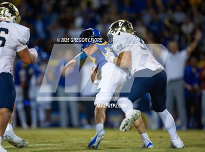 Thumbnail 1 in Notre Dame (SO) @ Bishop Amat photogallery.