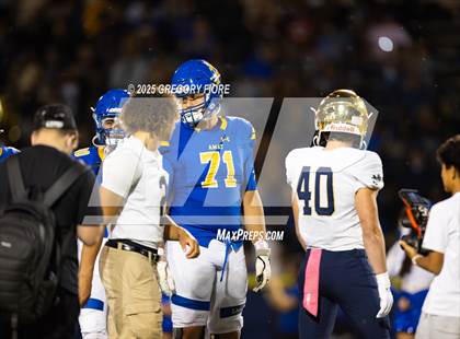 Thumbnail 1 in Notre Dame (SO) @ Bishop Amat photogallery.