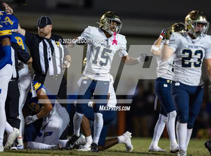 Thumbnail 2 in Notre Dame (SO) @ Bishop Amat photogallery.