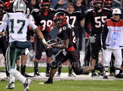 Thumbnail 1 in De La Salle vs. Centennial (CIF State D1 Final) photogallery.