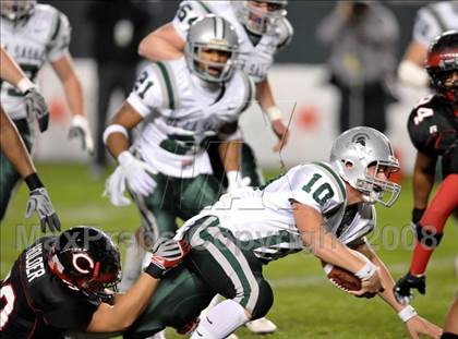 Thumbnail 1 in De La Salle vs. Centennial (CIF State D1 Final) photogallery.