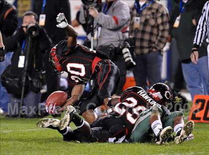 Thumbnail 2 in De La Salle vs. Centennial (CIF State D1 Final) photogallery.