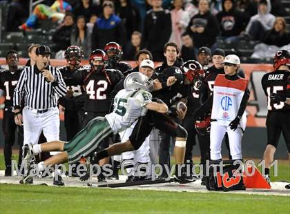 Thumbnail 1 in De La Salle vs. Centennial (CIF State D1 Final) photogallery.