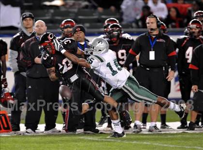 Thumbnail 2 in De La Salle vs. Centennial (CIF State D1 Final) photogallery.