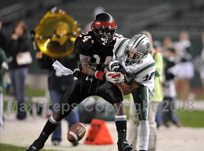 Thumbnail 3 in De La Salle vs. Centennial (CIF State D1 Final) photogallery.
