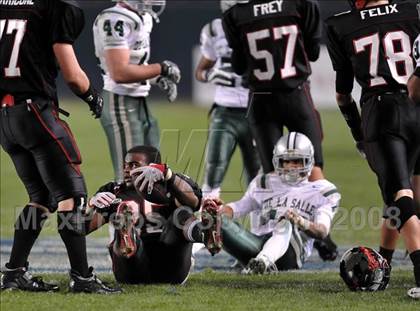 Thumbnail 3 in De La Salle vs. Centennial (CIF State D1 Final) photogallery.